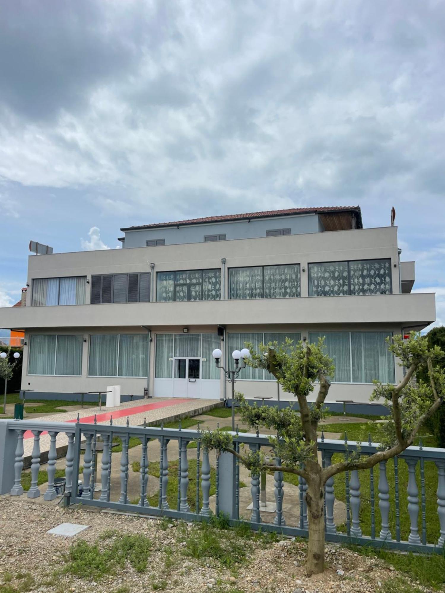 Hostel Internacional Grile Экстерьер фото